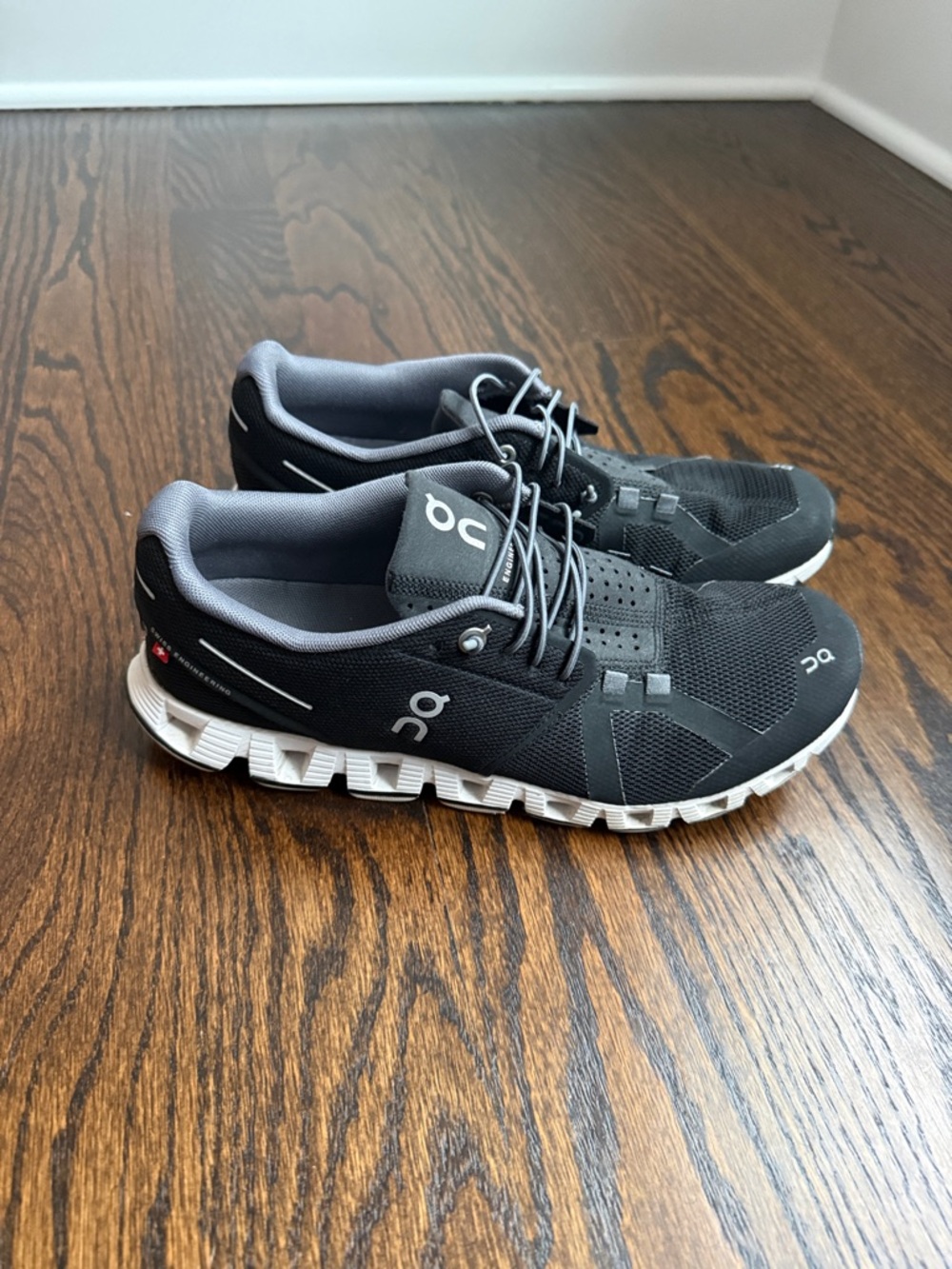 On Cloud 5 Sneaker Size 9